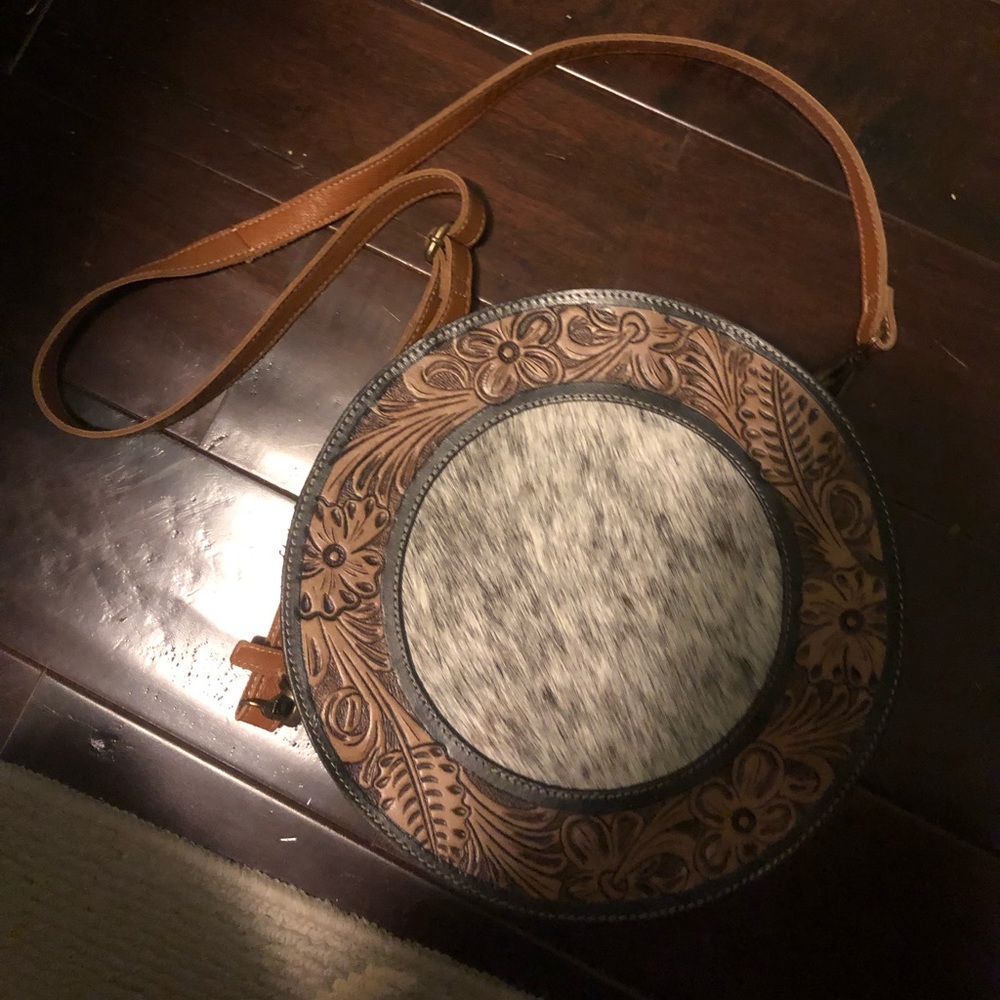 Western Cowhide and Tooled Leather Canteen Purse - Picture 4 of 6